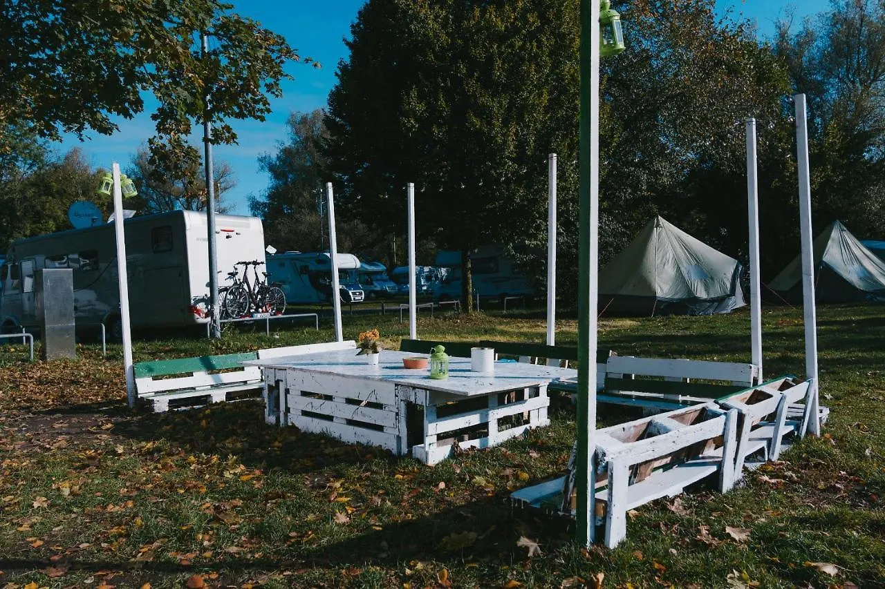 Luxury tent Munich Oktoberfest Glamping Hotel