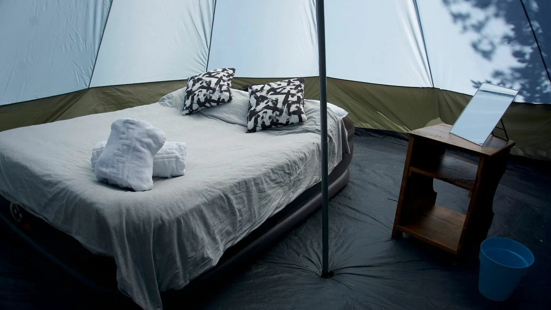 Luxury tent Munich Oktoberfest Glamping Hotel